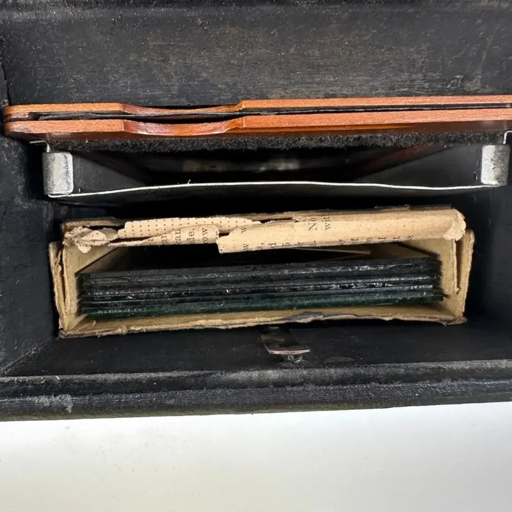 1917 Conley Model 1 Box Camera w/ 8 Glass Plates Vintage Collectible